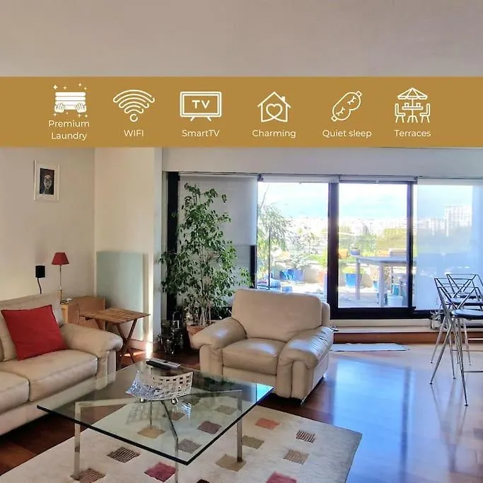 파리 Duplex Double Terrasses 4P 아파트 0*,